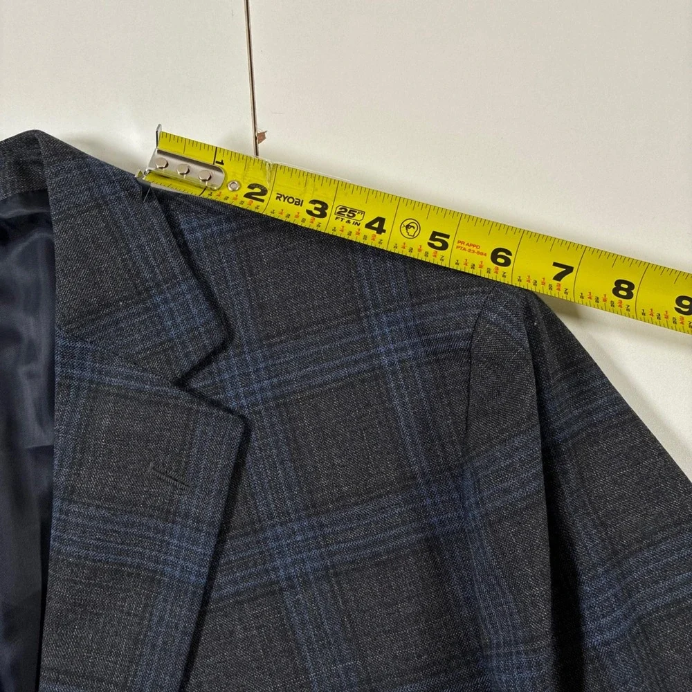 Jos A Bank Sport Coat 44R Grey Blue Glen Plaid Tailored Fit Wool Blend Modern